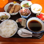 亀山家 - 湯豆腐定食