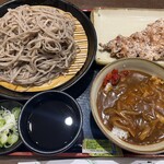 小木曽製粉所 - ざるそば（大）¥650、ミニカレー丼 ¥325、山賊焼き ¥240