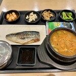 서울　Seoul - 料理写真:海鮮テンジャンチゲ+サバ焼き