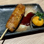 ～博多おでん・焼き鳥とフルーツサワー～ ニクマレヤ - 月見つくね 1本280円