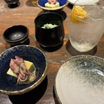 別邸KOKORI - お通しで汁物！斬新です！