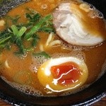 横浜らーめん 源泉 - 赤みそラーメン@750円