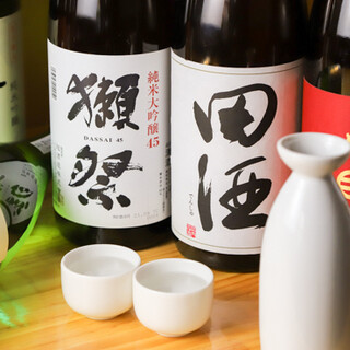 20種類以上の【地酒・日本酒】！全国各地の味わいを楽しむ