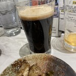 焼鳥酒蔵よい鳥 - 黒ビールハーフ