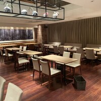 シャバ リバ - 店内
