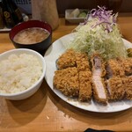 とんかつ かつ壱 - 上ロースカツ定食
            