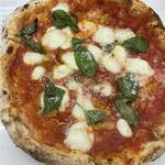 Fakalo pizza gallery - マルゲリータ