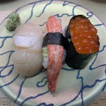 天下寿司 - 知床。ホタテ、カニ、イクラ。