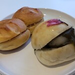 パン商店MAS - ヴィエノワトリプルナッツ、桜あんぱん