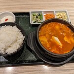 東京純豆腐 - 豚キムチスンドゥブ豆腐トッピング塩3辛¥1430