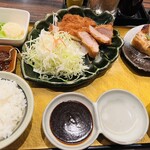 名古屋名物 みそかつ 矢場とん - 