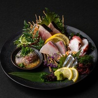 刺身盛り合わせ