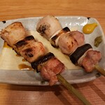 燕三条酒場 かきもと - ねぎま　１本 242円