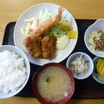 寿司吉 - ミックスフライ定食７００円