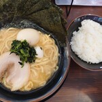 横浜家系ラーメン 刀 - 