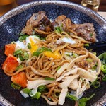 河内の中華そば 醤 - 撹拌するとジャンク度全開