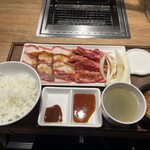 Yakiniku Raiku - 1410円