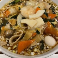 個室中華 頤和園 溜池山王店 - 