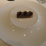 レストラン コバヤシ - 青森県産アワビとその肝・根菜のカネロニ仕立て　キャビアのせ
      