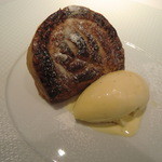 レストラン コバヤシ - 丹波栗パイ包み　ヴァニラアイスクリーム添え
      
      
      