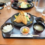 湯河原カンツリー倶楽部レストラン - アジフライ定食