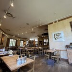 Le Pain Quotidien - 広々とした店内