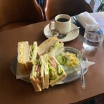 オンリー - タマゴサンド、ハムサンド、野菜サンドのミックス