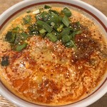 Sumibiyakinikuorusutazuhorumontombo - 牛豚鶏濃厚スープのホルモン担々麺1,089円