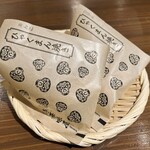 多華味屋 - ひゃくまん焼き（あんこ）…税込220円