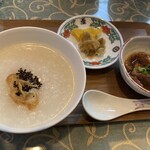 中華菜館 五福 - お粥•漬物&搾菜•牛すじの煮物