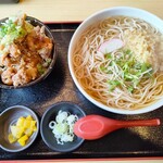 蕎麦 天ぷら 結庵 - 日替わりランチメニュー　¥880　蕎麦大盛+¥165