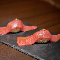 焼肉 じゅん - 小形牧場牛の肉寿司