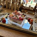 ラトリエ ア マ ファソン - トロンプルイユ2024