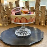 ラトリエ ア マ ファソン - 苺とピスタチオのフレジェ2024