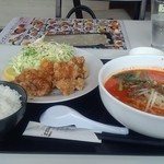 担担 - ランチ　唐揚定食（坦坦麺にグレードアップ）　辛さ5