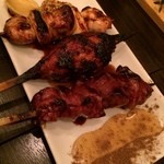 ワインとクラフトビール はるばる - ねぎま・手ごね生つくね・レバー