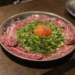  高知から来た焼肉屋 - 特上ハラミユッケ