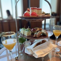 ザ タヴァン グリル＆ラウンジ - 