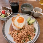 AKKA Thai cafe & eatery - 