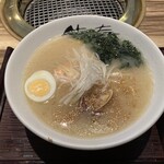 Yakiniku tokuju - 塩海鮮ラーメン