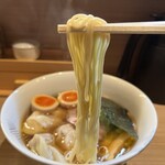 支那蕎麦 澤田 - 麺