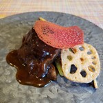 Archange - 国産牛ホホ肉赤ワイン煮込み