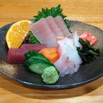 一升 - 刺身 一人前盛り 900円〜