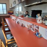 おふくろ亭 - 陽気な店主
