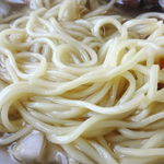 塩ラーメン（麺アップ）