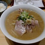 SAN TORA	 - 味噌チャーシューめん￥1,400
                         ごはん(小)￥100