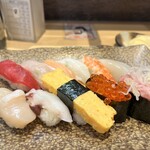 Kaitenzushi Honjin - 