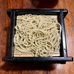 吉仙 - 焼鴨せいろ（一色） ¥1,600 の麺