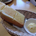 コメダ珈琲店 - バタートーストモーニング