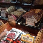 デリカテッセン　ゼーホフ工房  - 美味しそうなベーコン